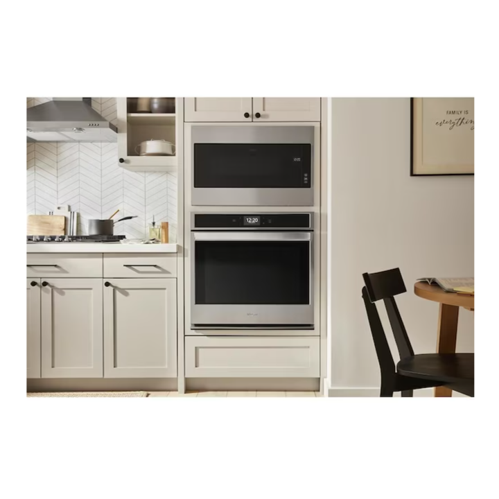 Whirlpool 1.1-cu ft 1000 -Watt 29.75-in Built-In Microwave ( Stainless Steel )