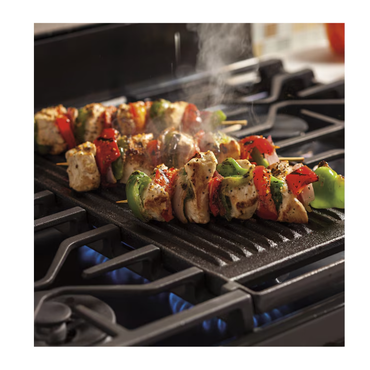 GE Profile 30-in 5 burners 5.6-cu ft Air Fry Convection Oven Freestanding Natural Gas Range ( Fingerprint Resistant Stainless Steel )