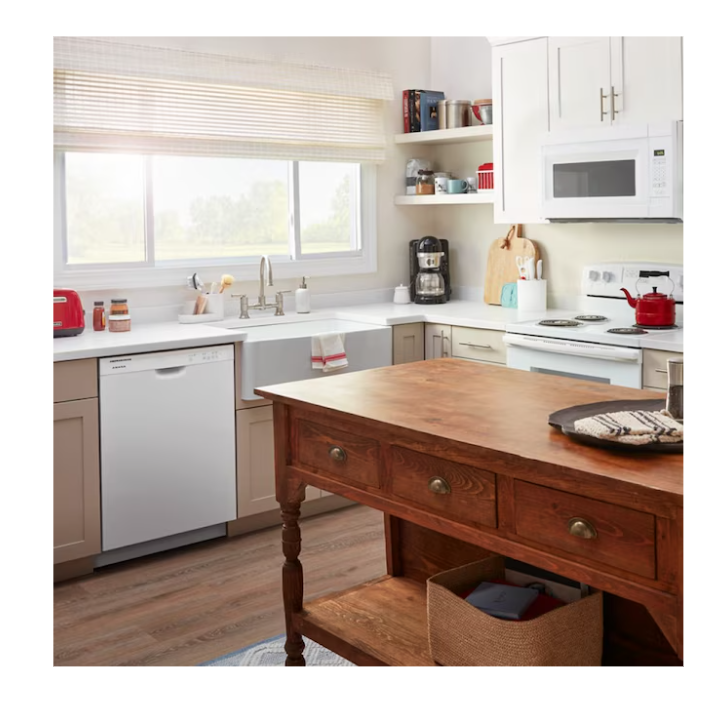 Amana 24-in Front Control Built-in Dishwasher (White), 59-Decibel